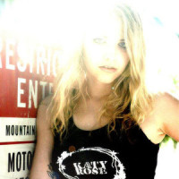 Monotone_Katy Rose