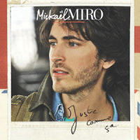 Dans les bras de personne_Mickael Miro