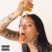 QUEEN BEE_Lauren Sanderson
