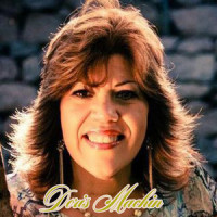 Vamos Escalando Peldaños_Doris Machin