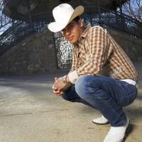 Dos Jovenes Muchachos_Ariel Camacho
