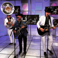 Pedron Antrax (en Vivo 2013)_Ariel Camacho,Benito Camacho