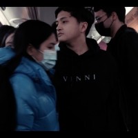 STAND_Vinni
