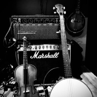Weed and Whiskey(feat. Michael Cleveland)_Lance Wendlandt Kelly Wendlandt,Michael Cleveland