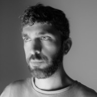 Uzak_Ahmet Ali Arslan