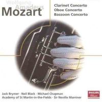 III. Rondo - Tempo di menuetto (第三乐章 回旋曲 - 小步舞曲的速度)_Academy of St. Martin in the Fields,Michael Chapman,Sir Neville Marriner