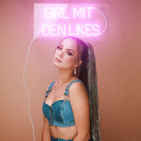 Girl mit den Likes_Julia Beautx