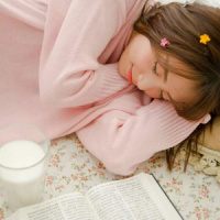 有时候你必须知道自己只是一粒普通的沙子_Helia