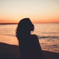 Gieo Quẻ Đầu Năm_Hoàng Thùy Linh
