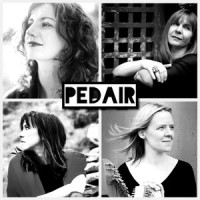 Cân Y Clo(feat. Meinir Gwilym, Gwenan Gibbard, Sian James & Gwyneth Glyn)_Pedair,Meinir Gwilym,Gwenan Gibbard,Sian James,Gwyneth Glyn