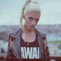Mani Per Money_Era Istrefi