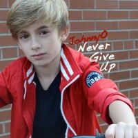 Never Give Up_Johnny Orlando