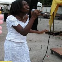 Iya Temi_Simi
