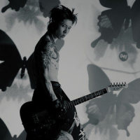 Pink Spider_雅-MIYAVI-,HIDE