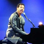 “Hello”钢琴课程-Lionel Richie-天天钢琴