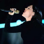 “Flashlight”钢琴课程-Jessie J-天天钢琴