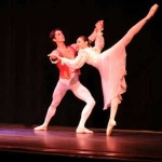 “Waltz of the Flowers – The Nutcracker”钢琴课程-Pyotr Tchaikovsky-天天钢琴