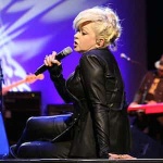 “一次又一次”钢琴课程-Cyndi Lauper-天天钢琴