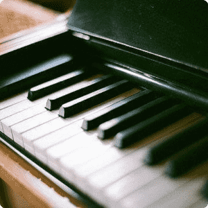 Famous piano pieces for beginners